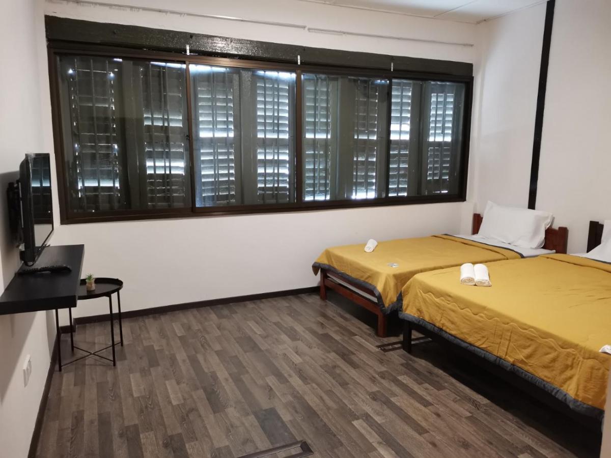 G Fortune Guest House+ George Town Esterno foto